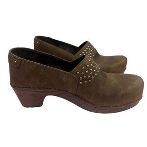 DANSKO Mavis Clogs Brown Suede Studded Detail Size 9 EUC